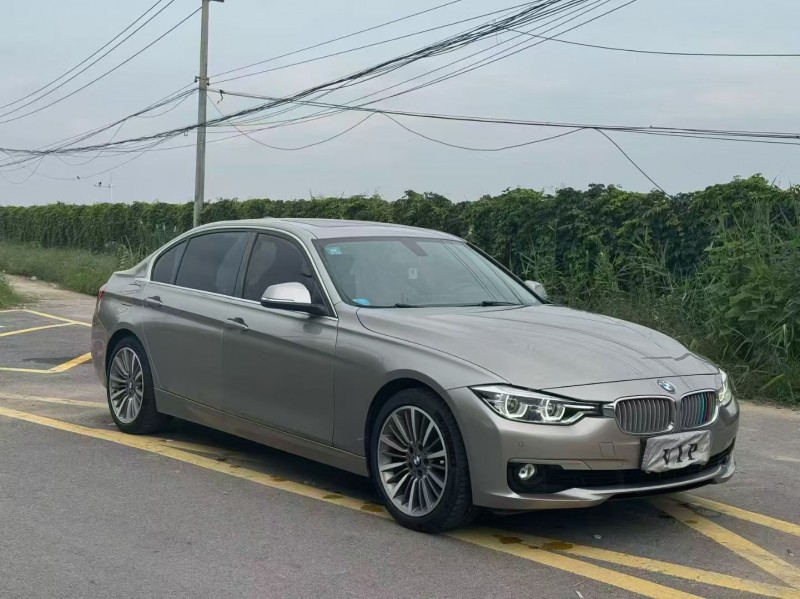 新乡19年宝马3系3