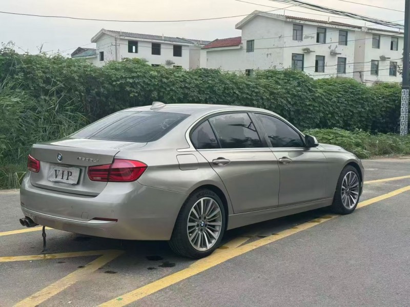 新乡19年宝马3系7