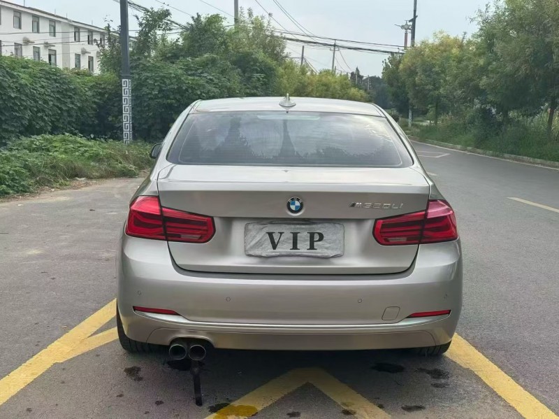 新乡19年宝马3系9