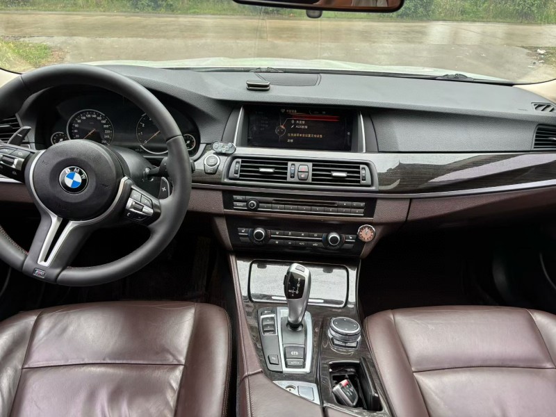 徐州17年宝马5系4