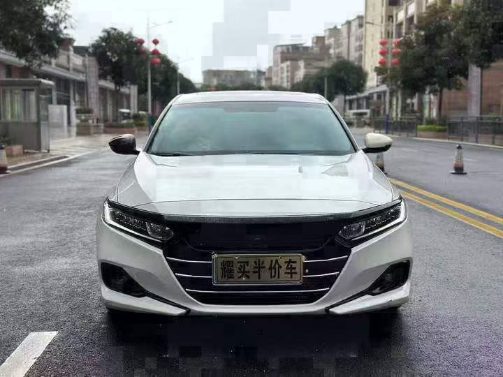 东莞22年本田雅阁1