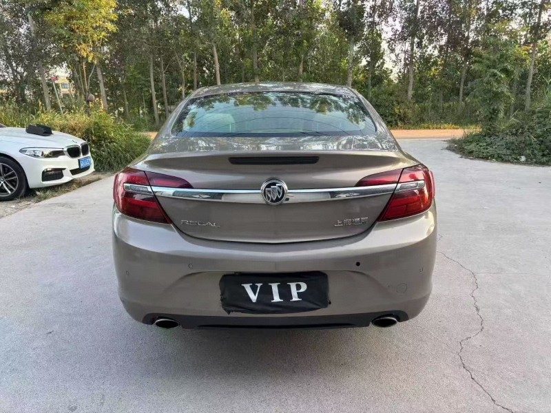 徐州14年别克君威9