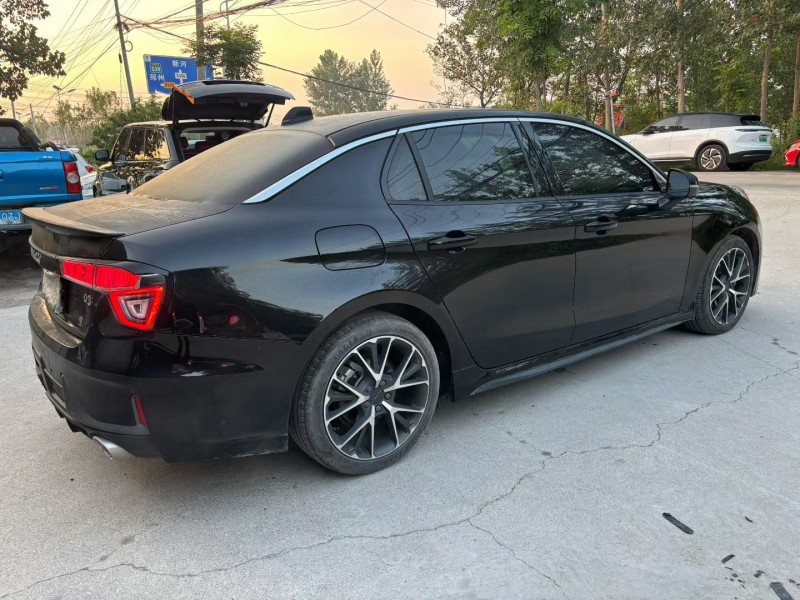 徐州22年领克038