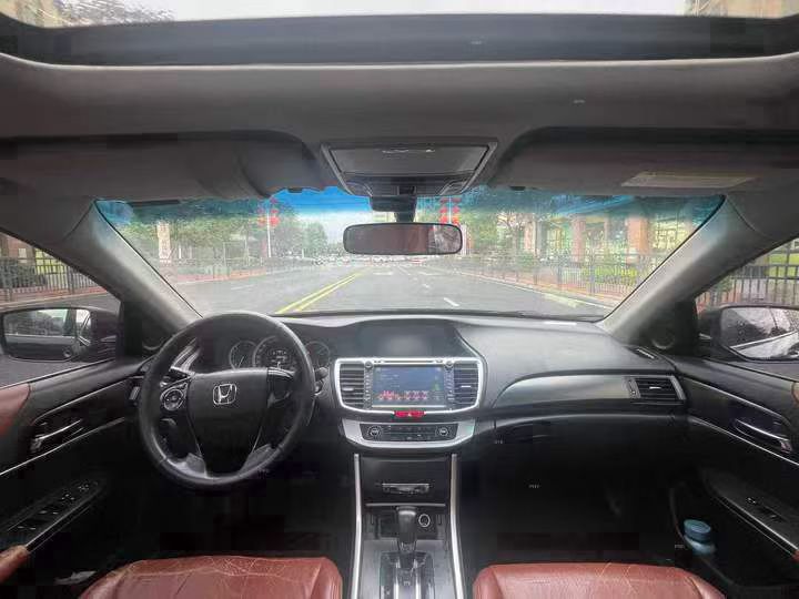 东莞14年本田雅阁5