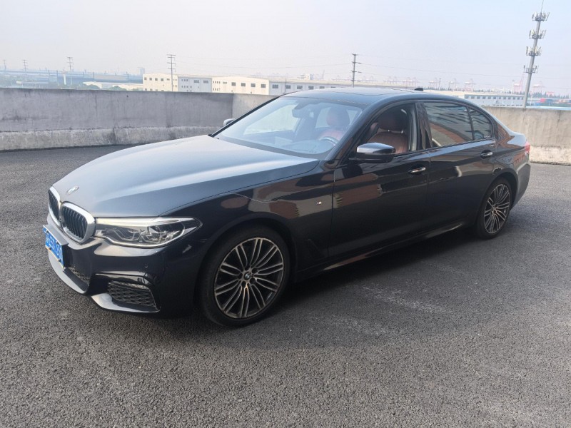 徐州17年宝马5系3