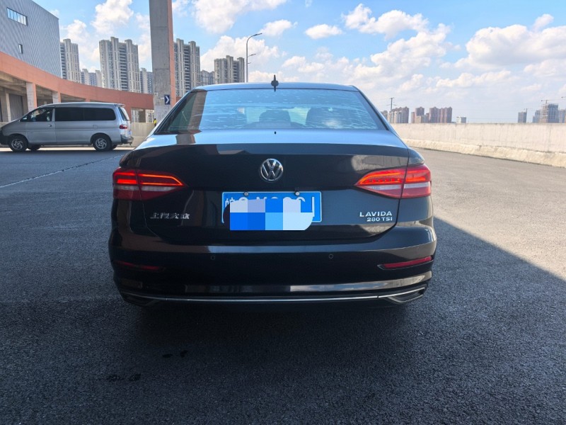 苏州19年大众朗逸9