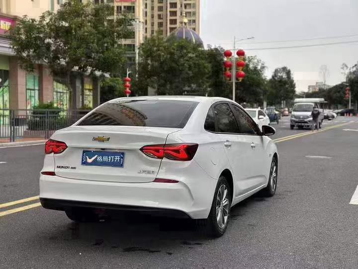 东莞20年雪佛兰科鲁泽8
