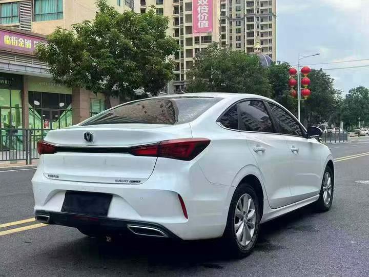 东莞22年长安汽车逸动8