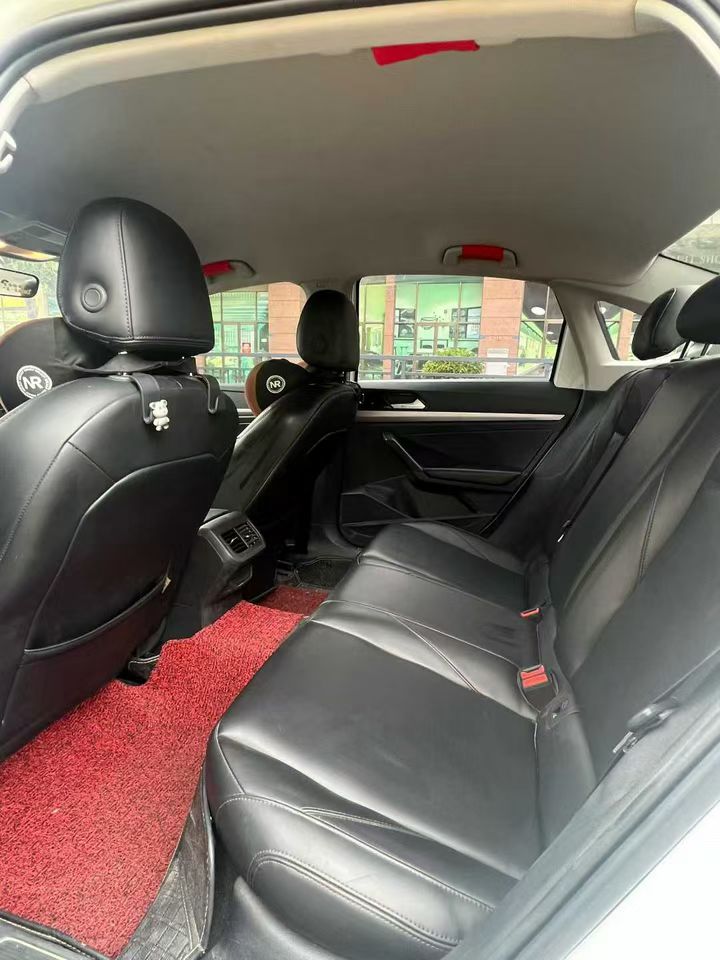 东莞22年大众朗逸6