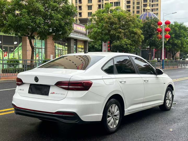 东莞22年大众朗逸8