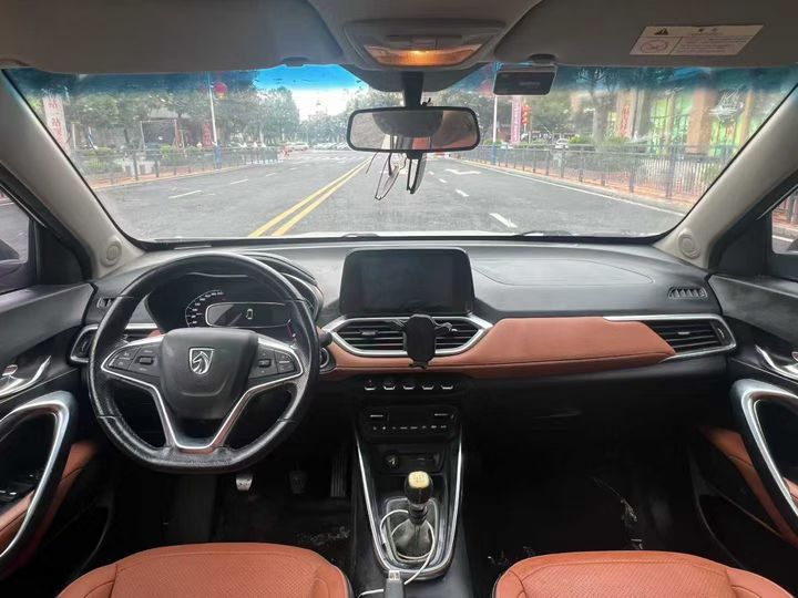 东莞17年宝骏5105