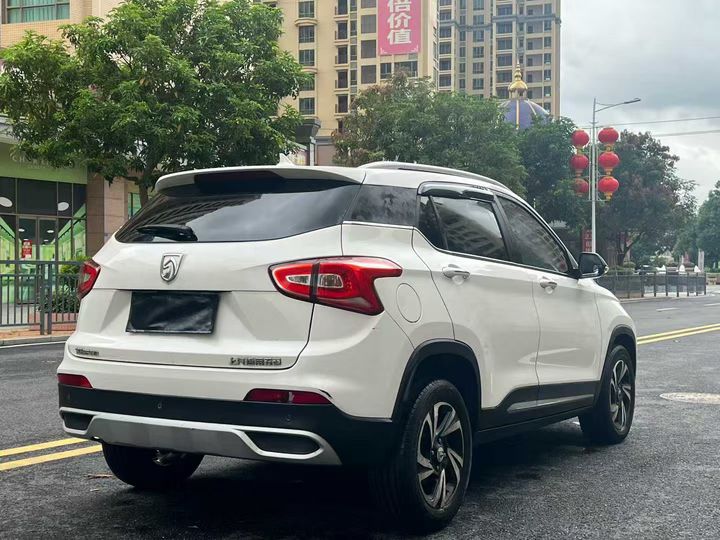 东莞17年宝骏5108