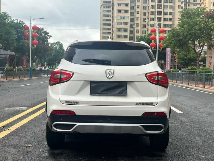 东莞17年宝骏5109