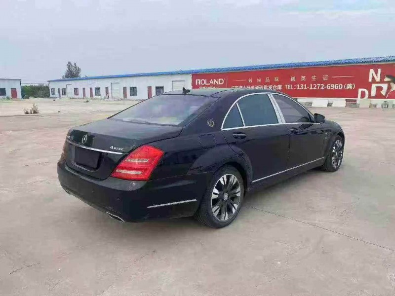 东营11年奔驰S6