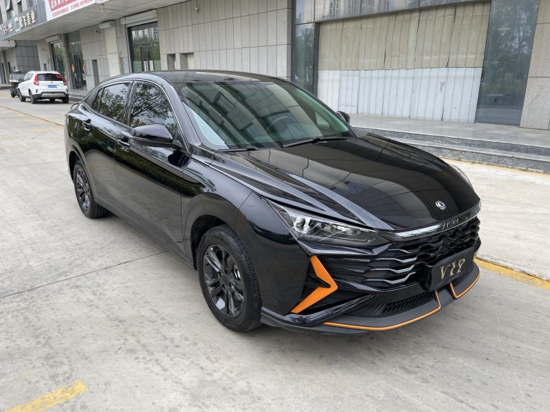 济宁25年东风奕炫3