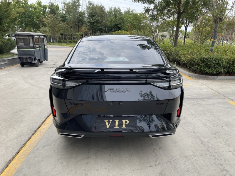 济宁25年东风奕炫9