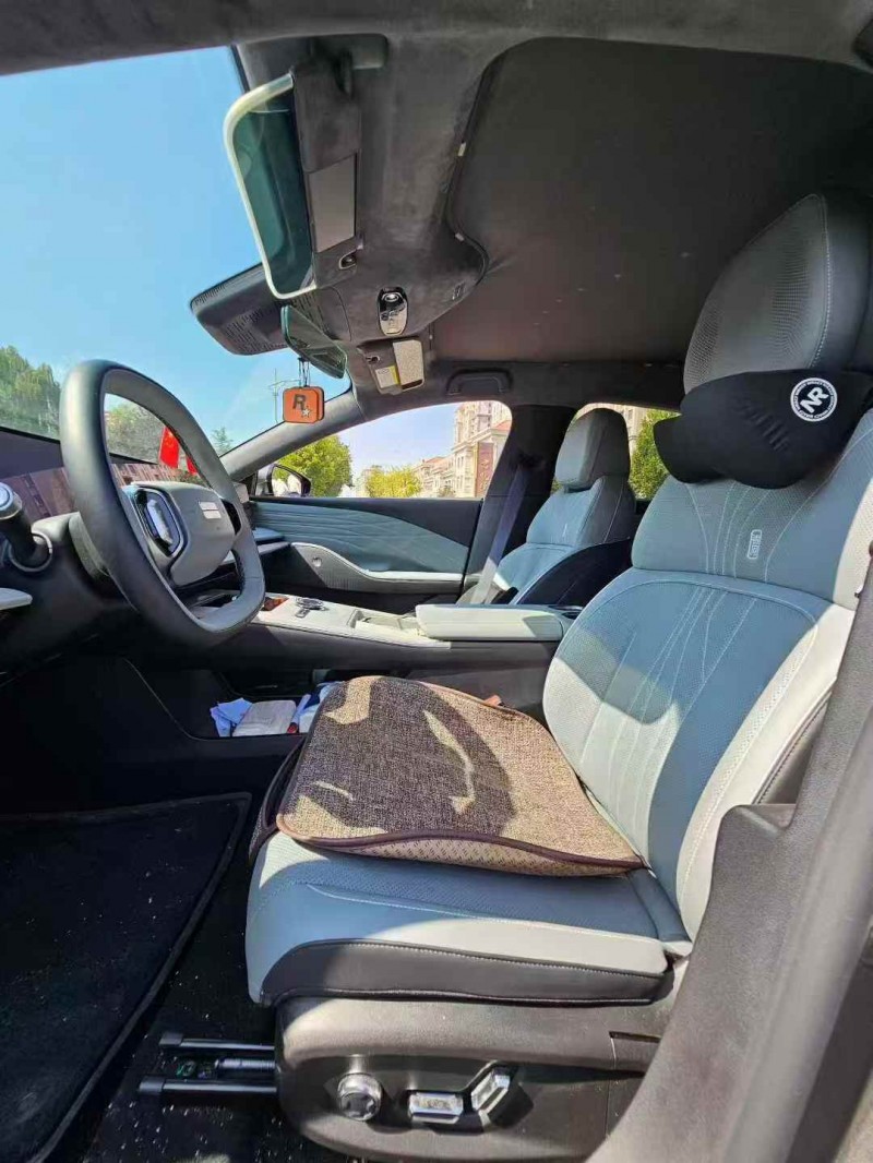 聊城25年吉利银河7