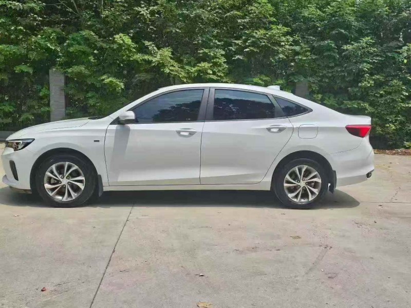 烟台23年别克威朗7