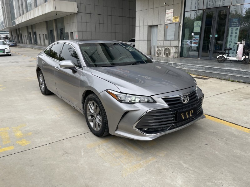 济宁20年丰田亚洲龙3