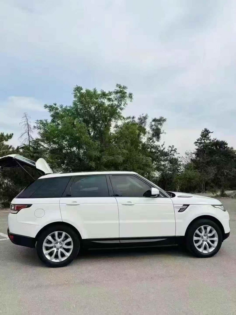 烟台17年路虎揽胜运动3