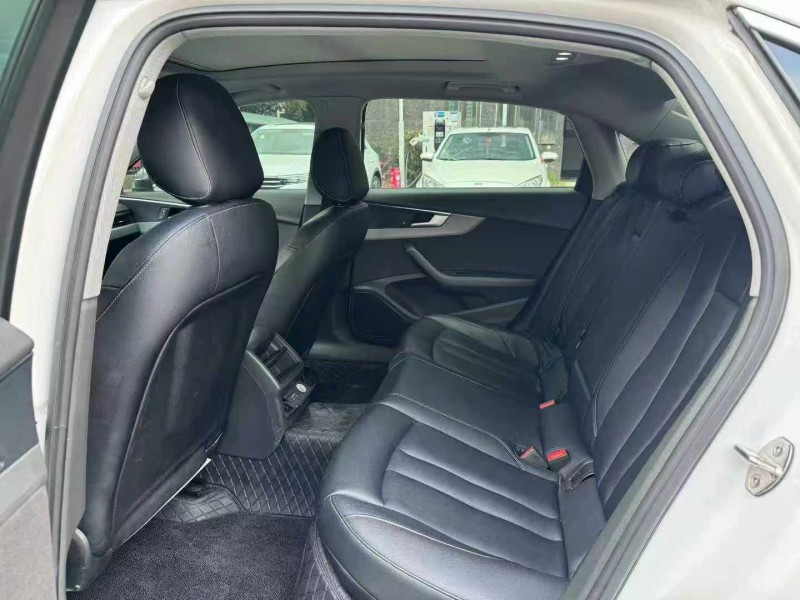 长沙19年奥迪A4L9