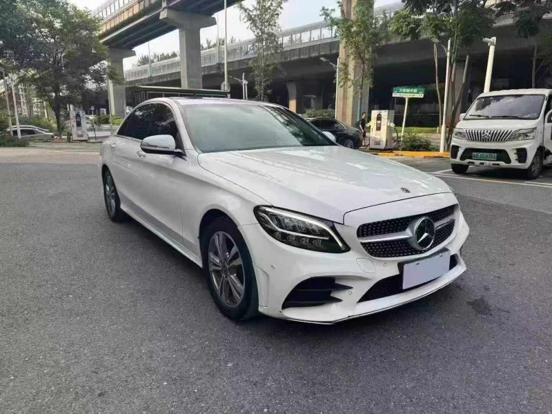 长沙19年奔驰C2