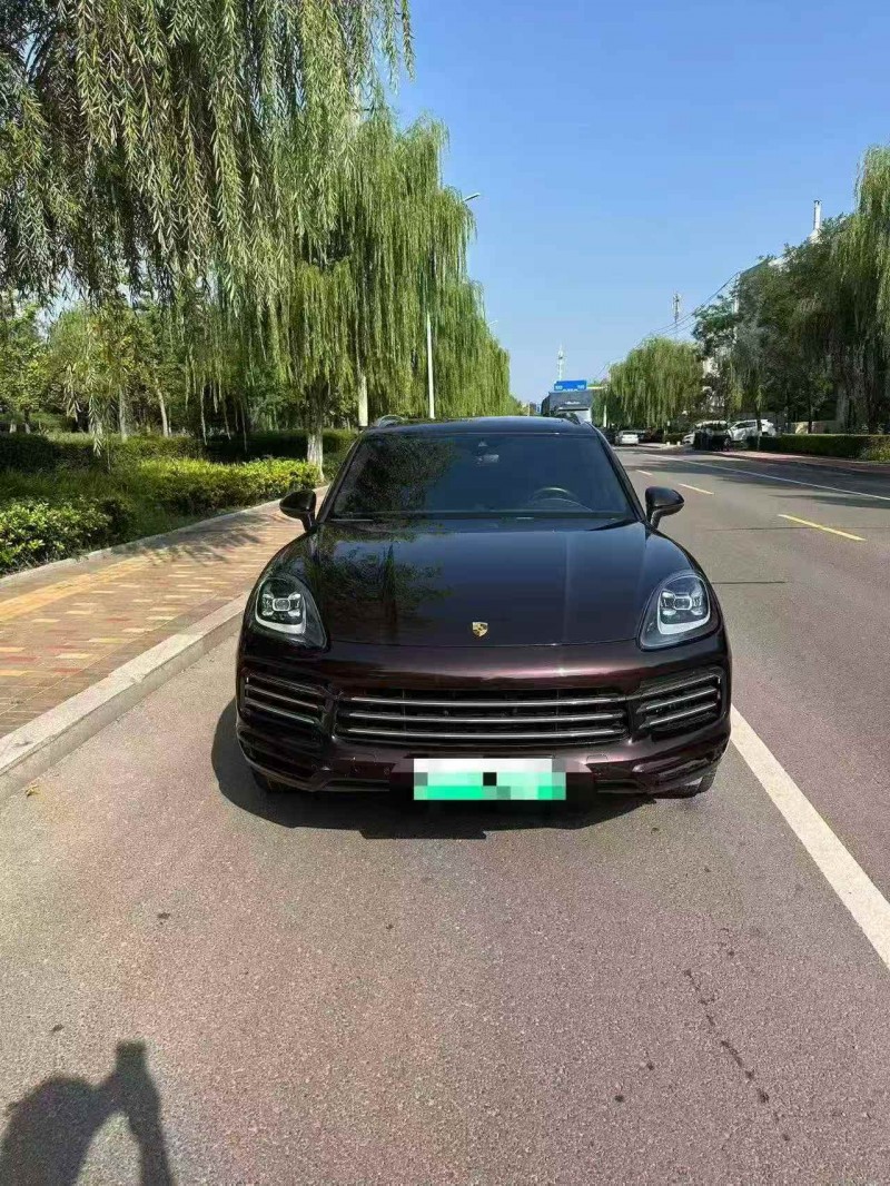 烟台20年保时捷卡宴1