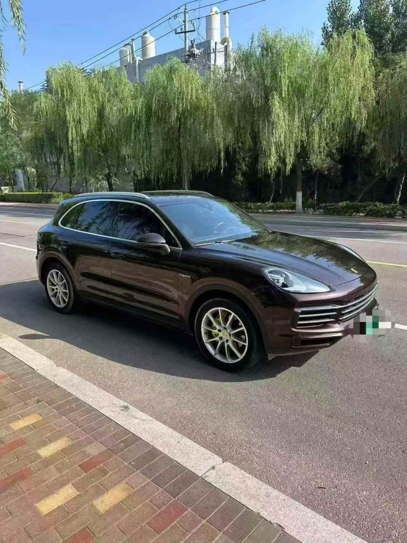 烟台20年保时捷卡宴3