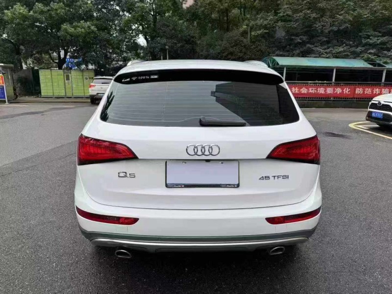 长沙17年奥迪Q55
