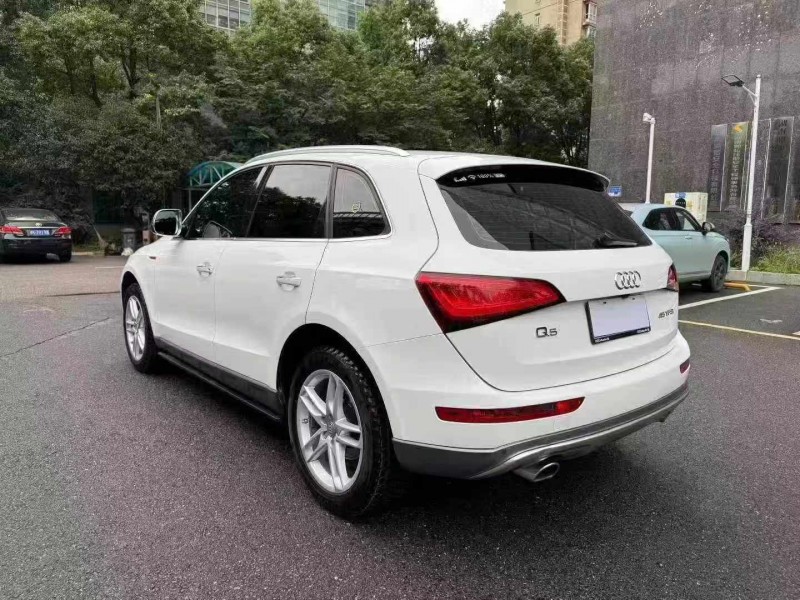 长沙17年奥迪Q56