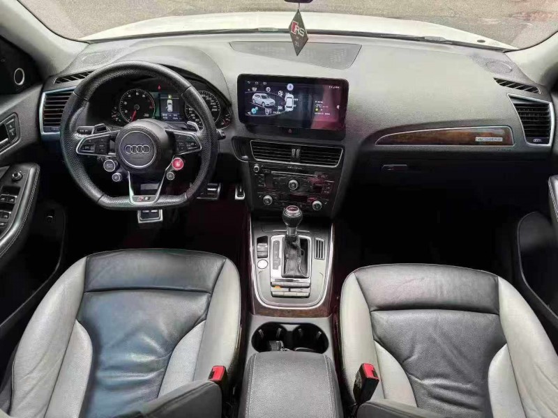 长沙17年奥迪Q57