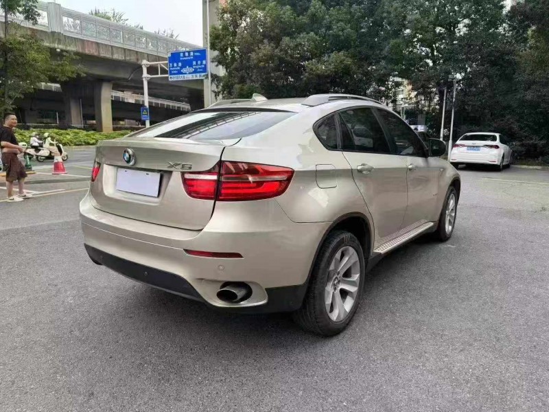 长沙15年宝马X69
