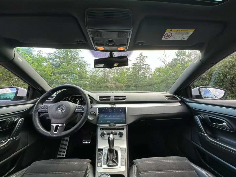 青岛16年大众CC8