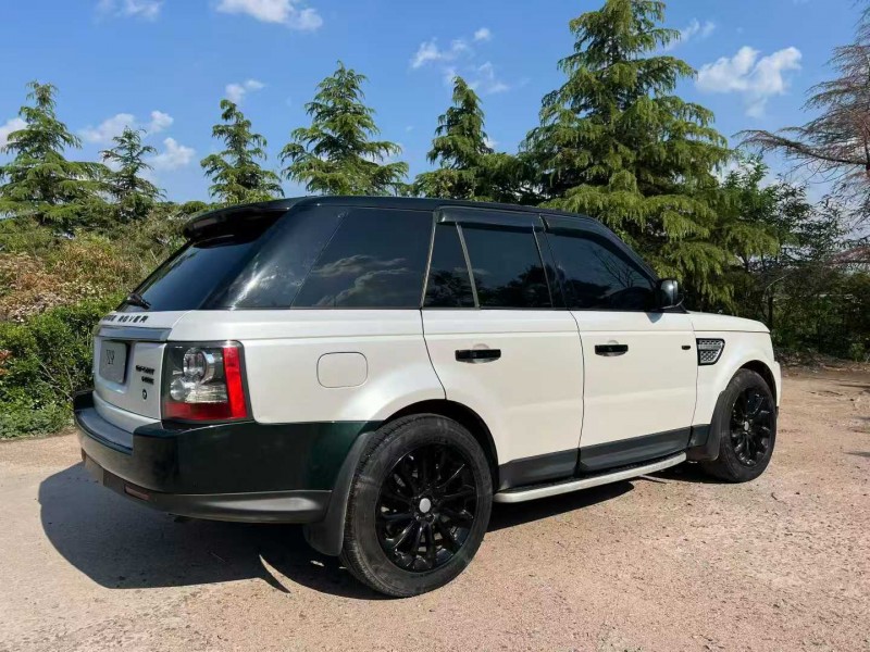 青岛10年路虎揽胜运动9