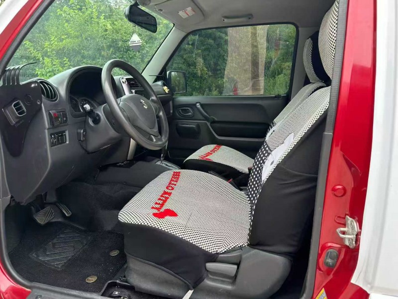 青岛16年铃木吉姆尼5