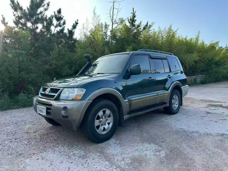 青岛07年三菱帕杰罗3