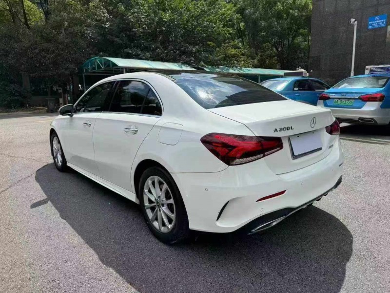 长沙19年奔驰A6