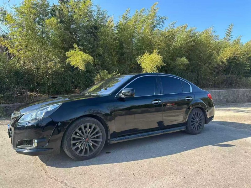 青岛10年斯巴鲁力狮3