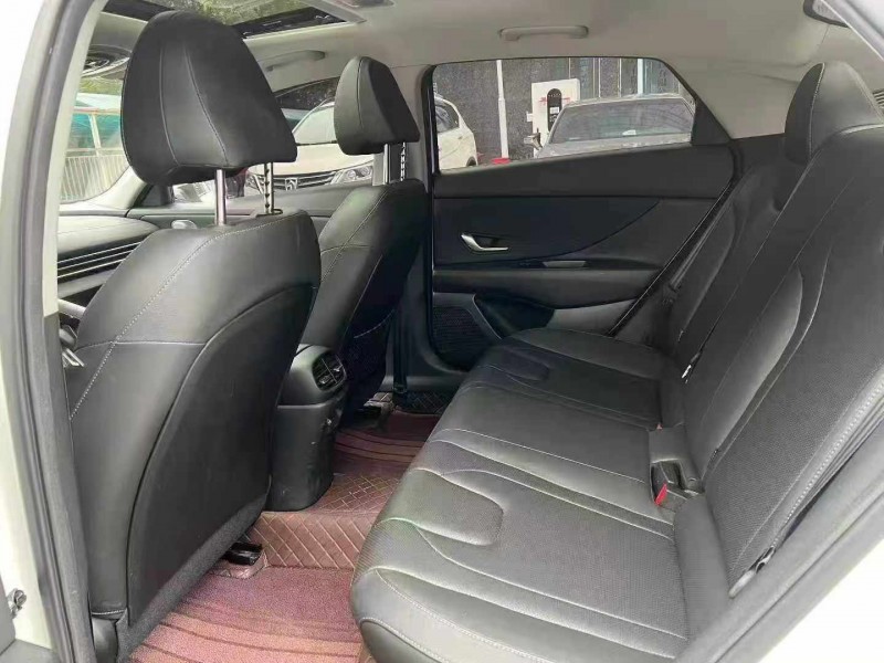 长沙23年现代伊兰特9