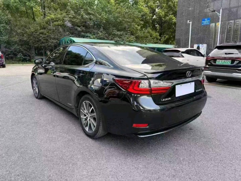 长沙16年雷克萨斯ES3