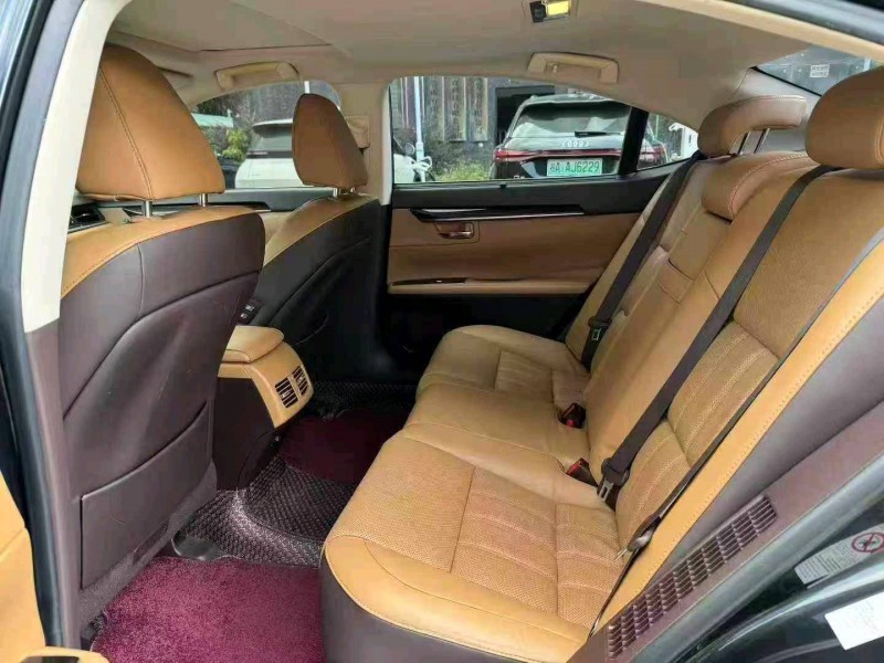 长沙16年雷克萨斯ES7