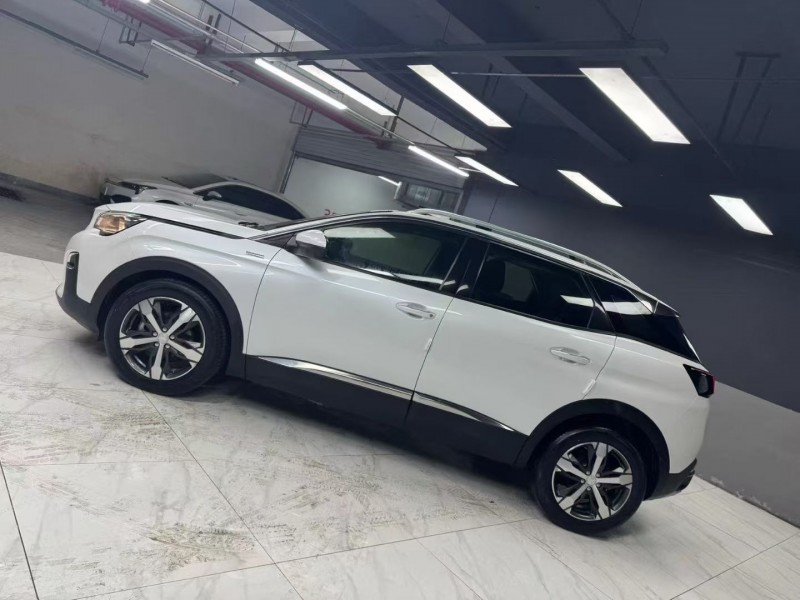 成都18年东风标致8