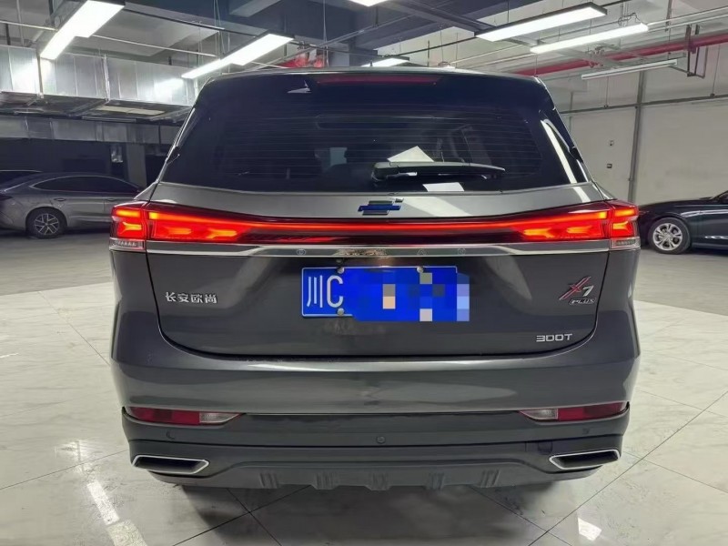 成都23年长安汽车欧尚6