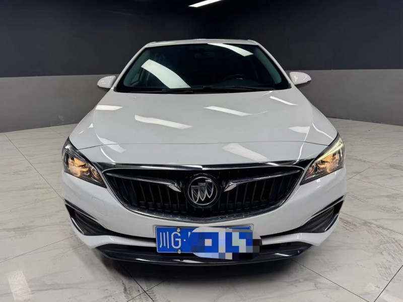 成都18年别克威朗1