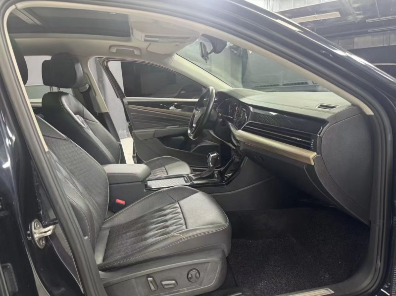 成都19年大众帕萨特4