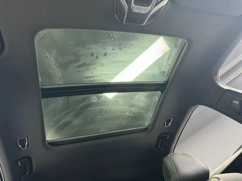 成都24年吉利星瑞5