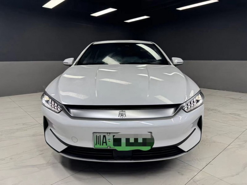 成都24年比亚迪秦1