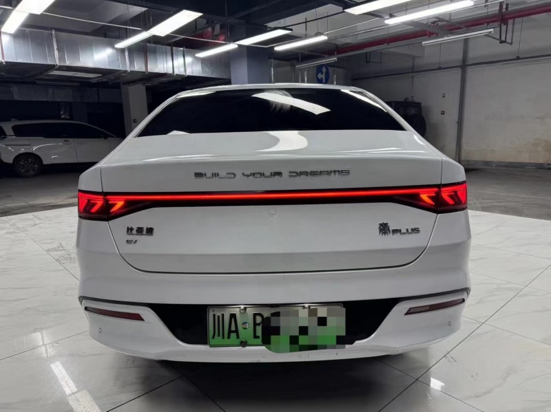 成都24年比亚迪秦2