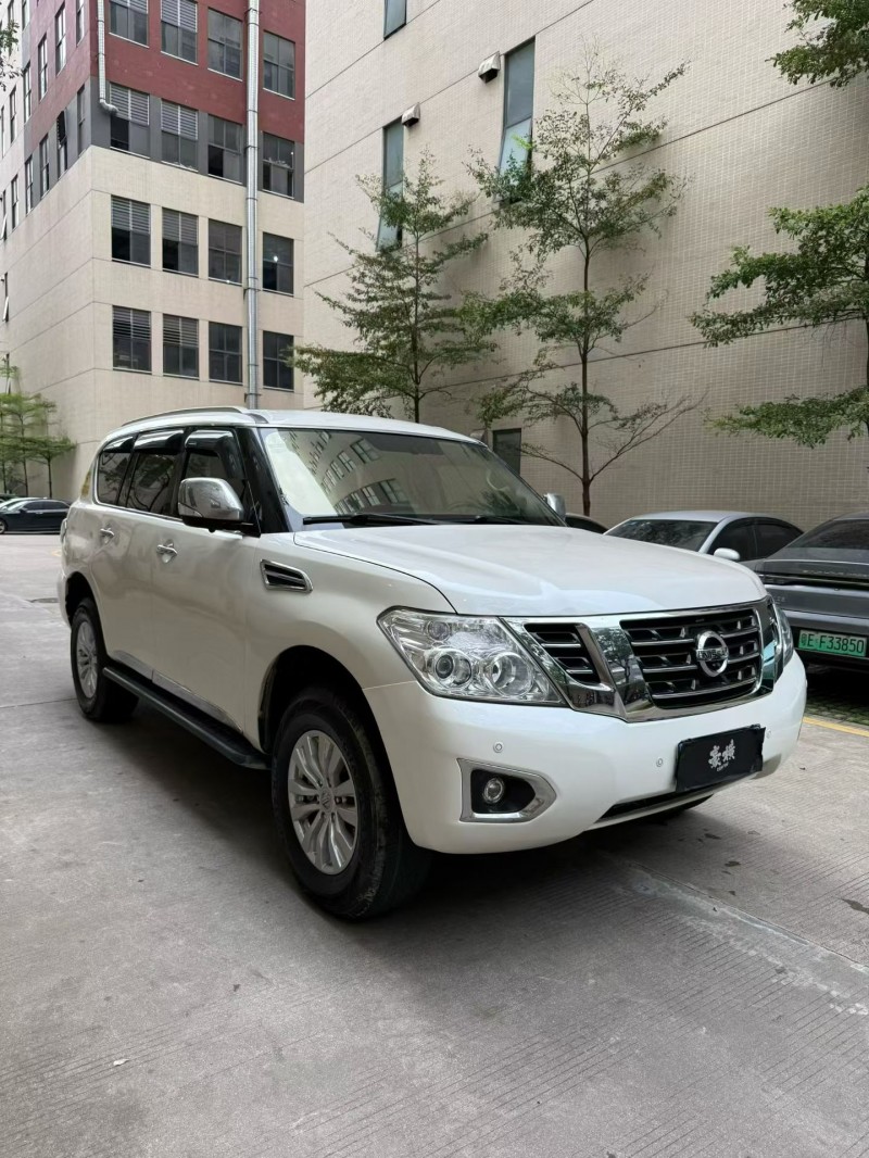 佛山19年日产途乐2