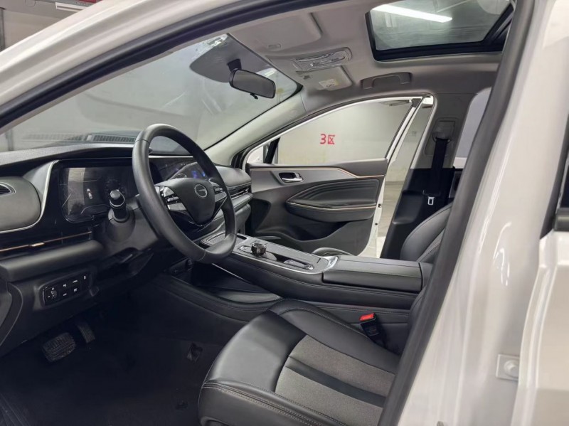 成都24年传祺埃安S4